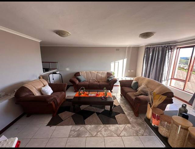 1 BEDROOM PROPERTY TO RENT IN OATLANDS NORTH